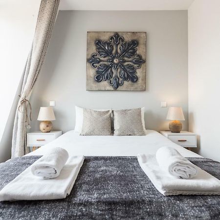 Rossio Penthouse Three-Bedroom Apartment W/ River View And Parking - By Lu Holidays Lisbon Exterior photo