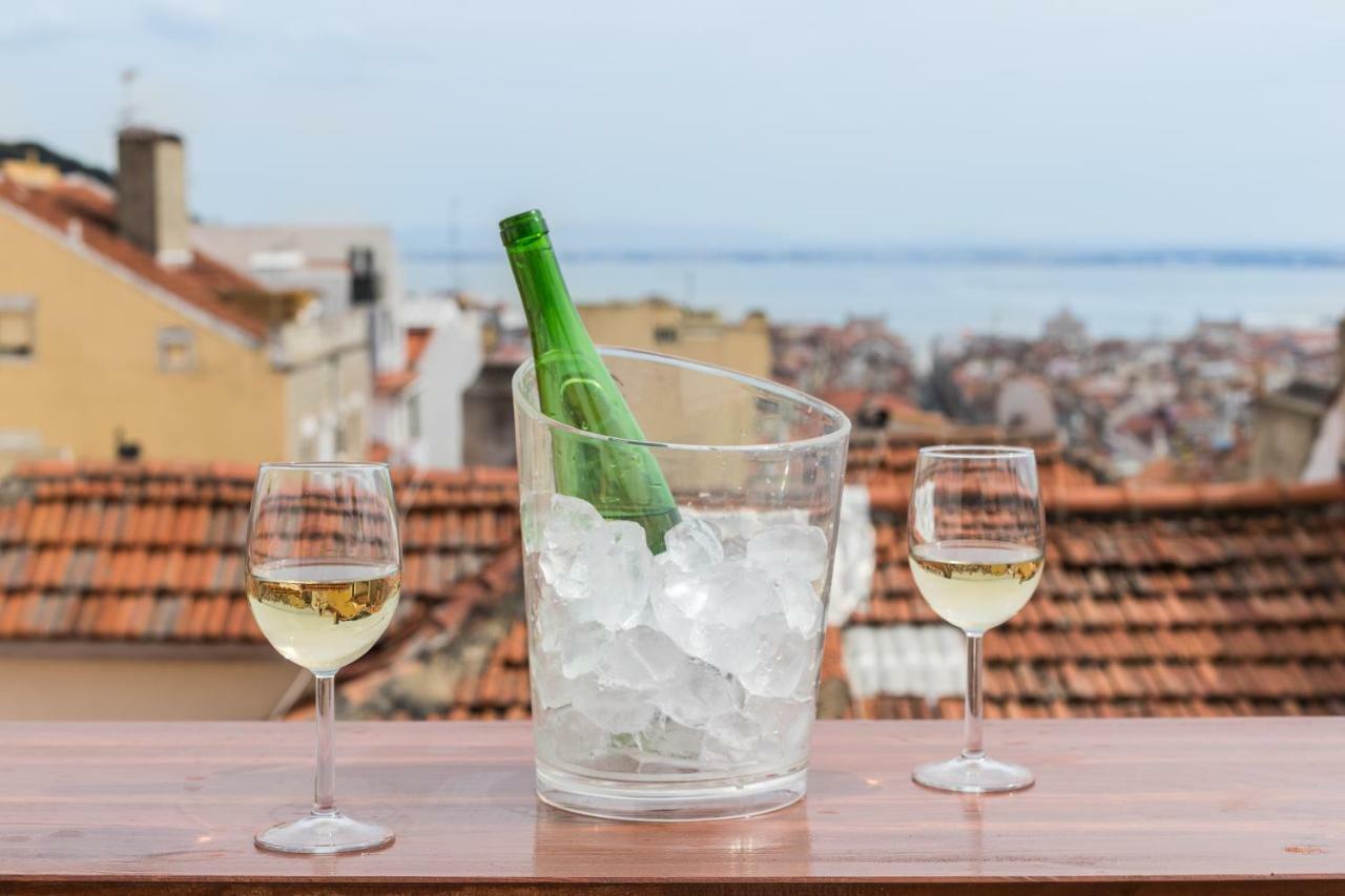 Rossio Penthouse Three-Bedroom Apartment W/ River View And Parking - By Lu Holidays Lisbon Exterior photo